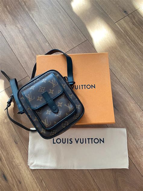 louis vuitton kosmetyki|louis vuitton jackets.